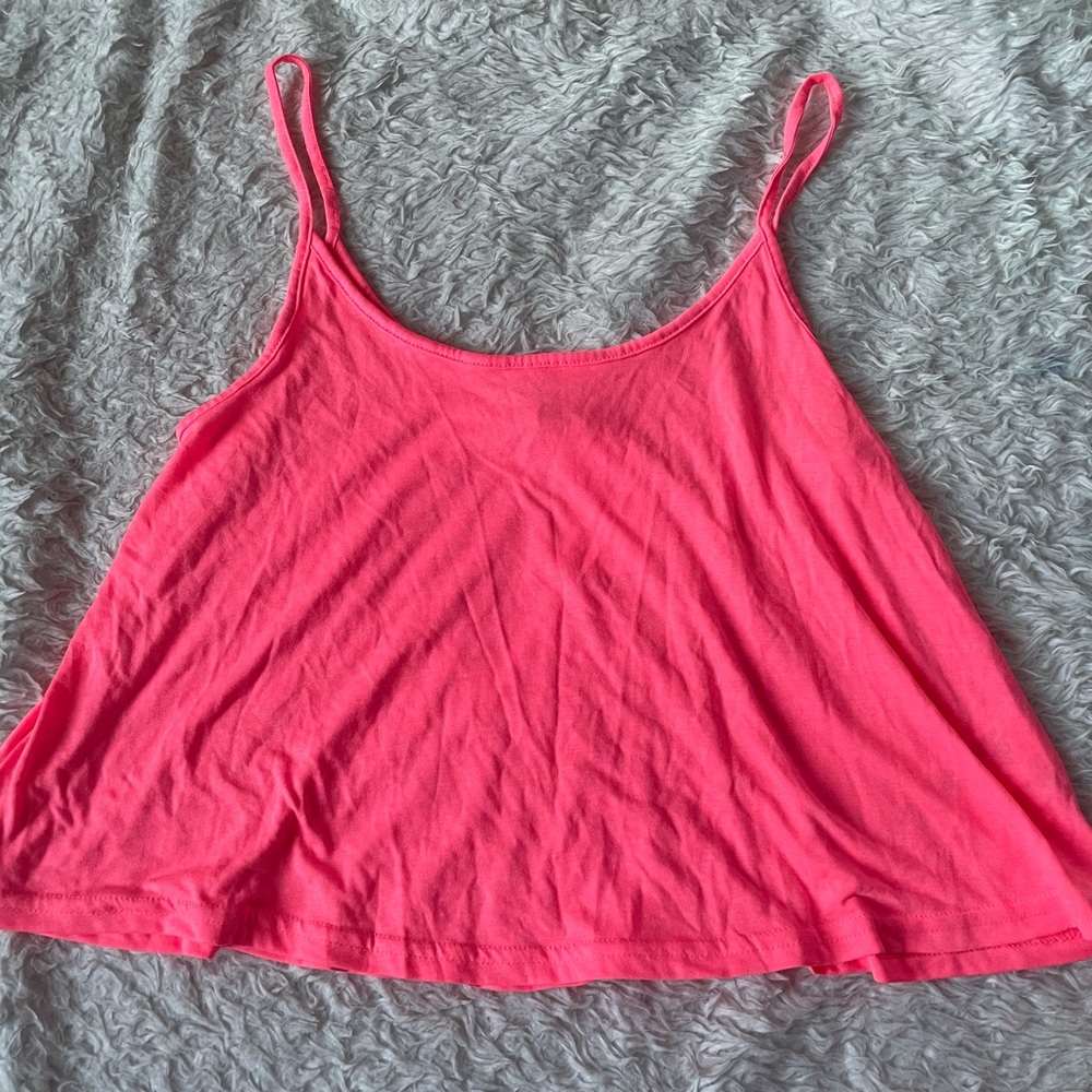 Pink tank top
